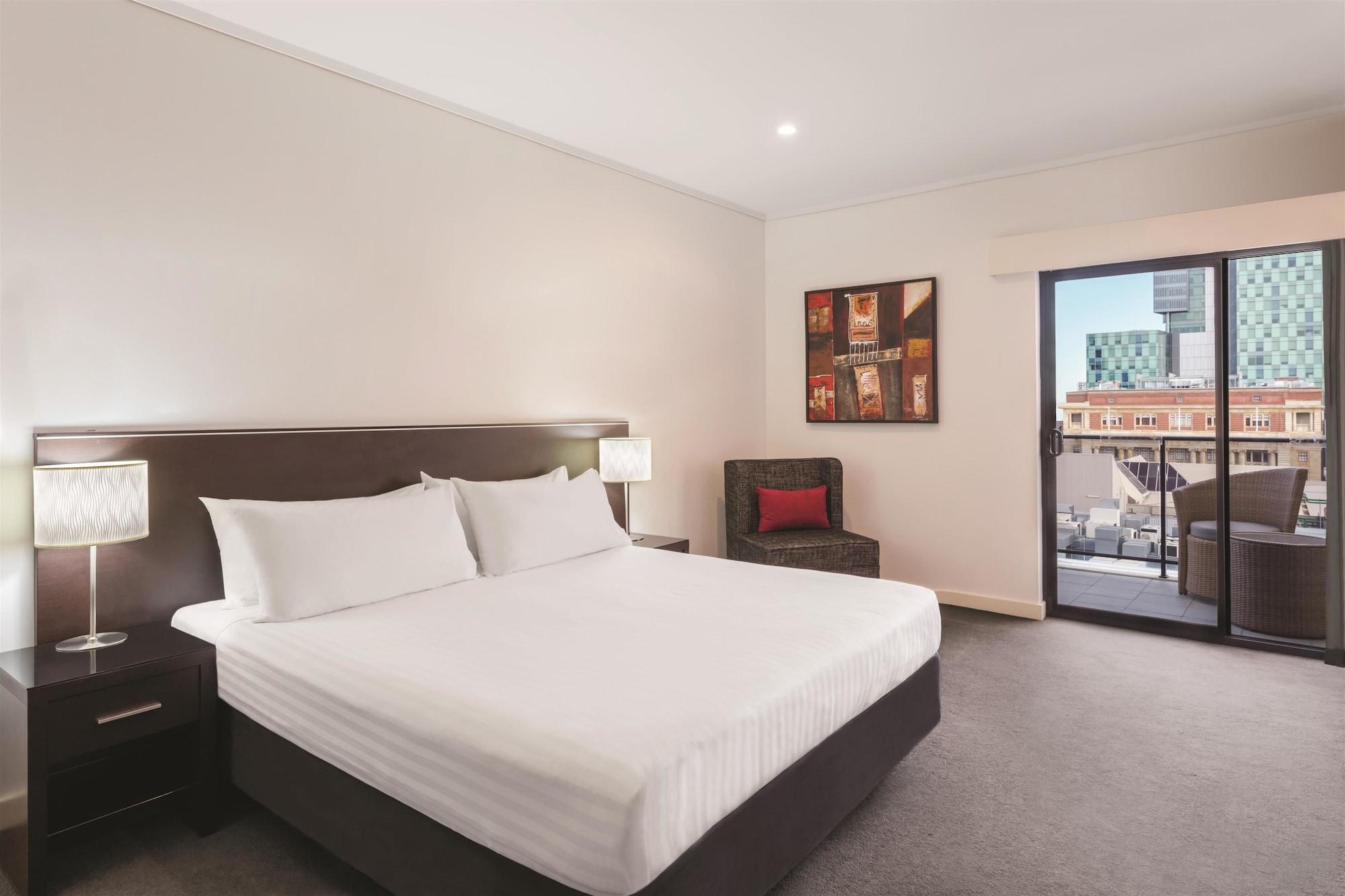 Adina Apartment Hotel Perth Barrack Plaza Bagian luar foto