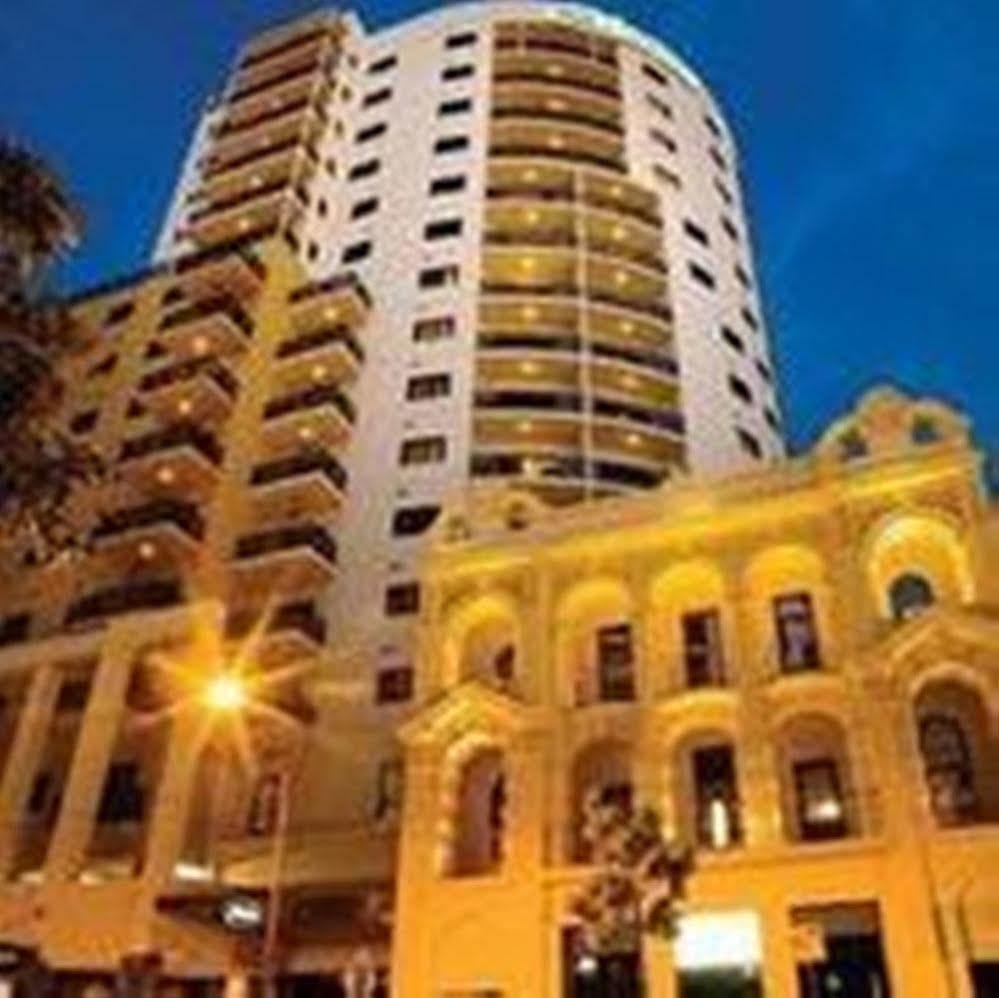 Adina Apartment Hotel Perth Barrack Plaza Bagian luar foto